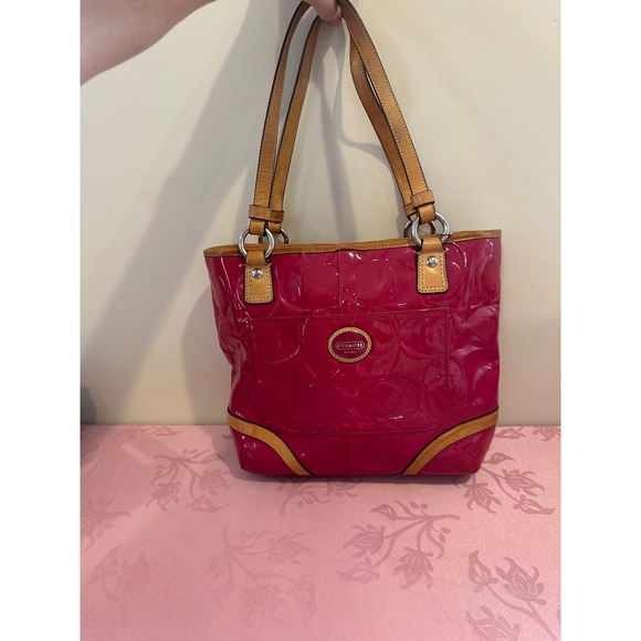 Coach Peyton Signature C Embossed Patent Leather Satchel Shoulder Bag - Picture 1 of 11